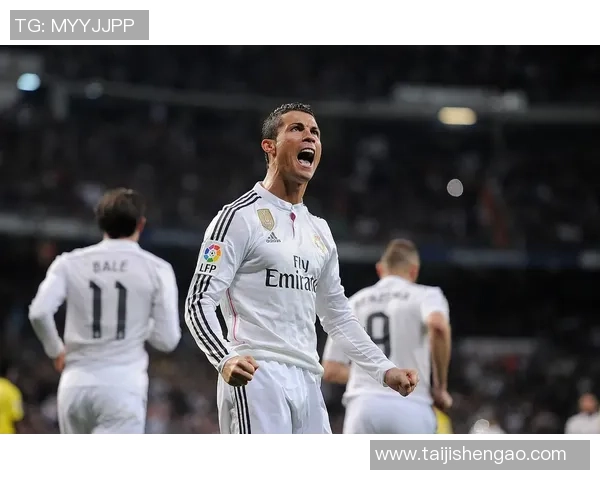 足球巨星C罗精准射门瞬间解析与精彩回顾 足球巨星C罗精准射门瞬间解析与精彩回顾