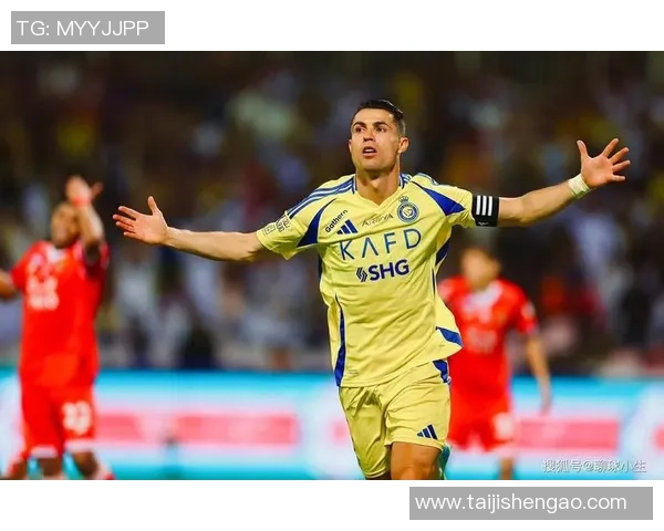 左图展示的足球明星是谁他的成就与影响力分析